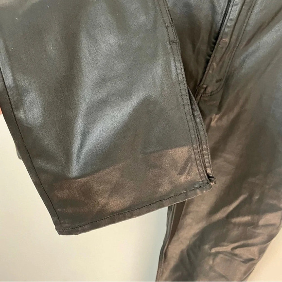 Abercrombie and Fitch Curve Love Ultra High Rise 90s Slim Straight Jean  Black - Picture 4 of 6